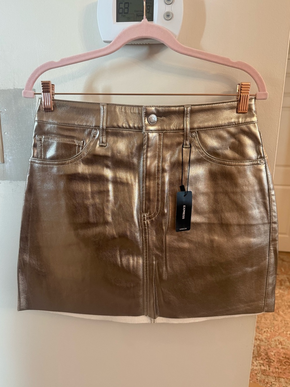 Express Metallic Bronze Faux Leather Mini Skirt – Size 6 NWT